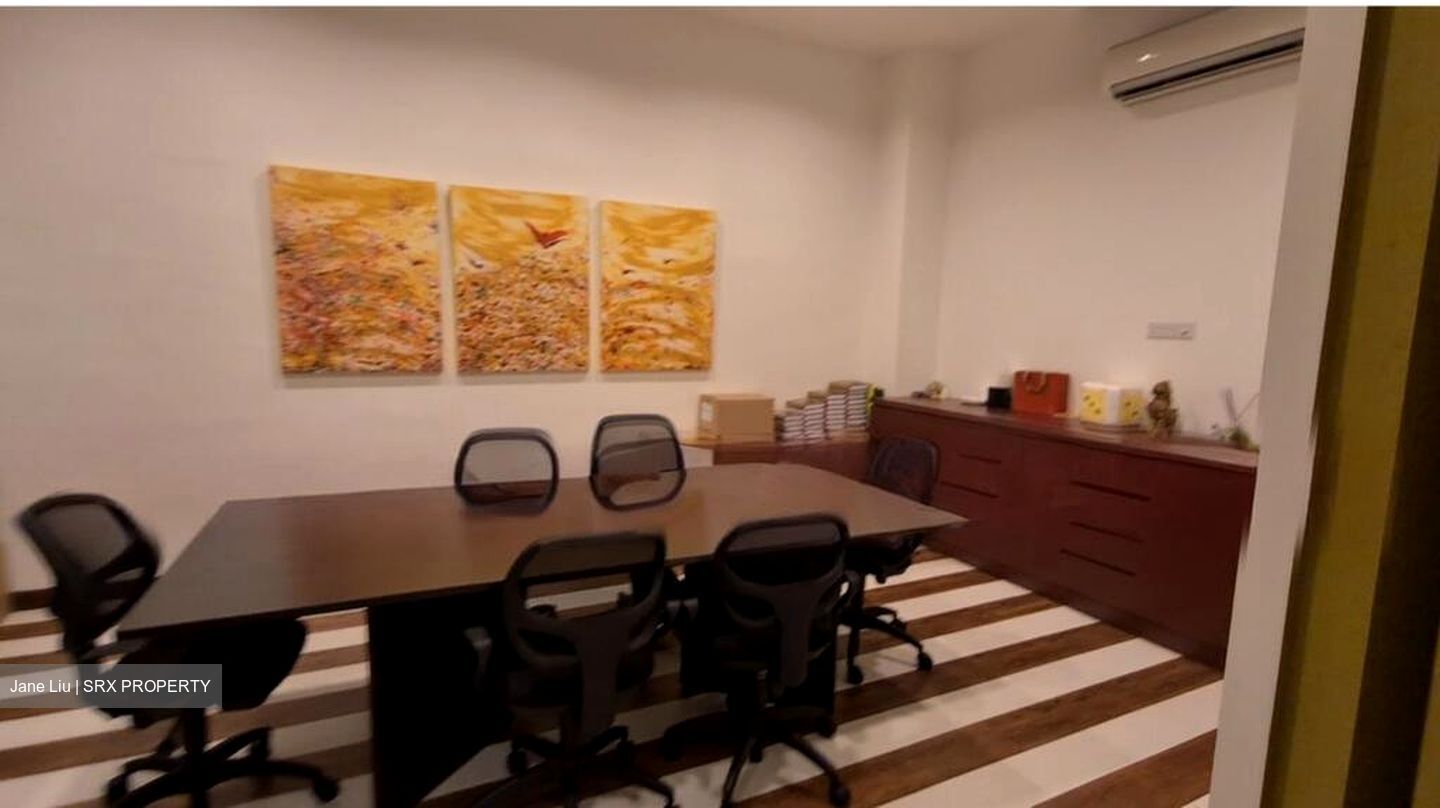 Midview City (D20), Factory #498364611